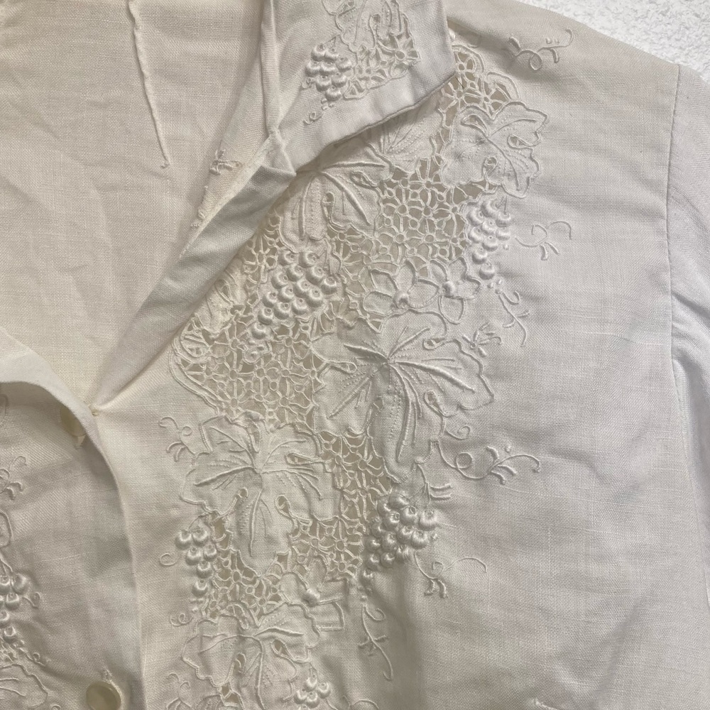 Vintage White Lace Embroidered Women's Blouse, Top, Cut Out Retro Small - Picture 3 of 8